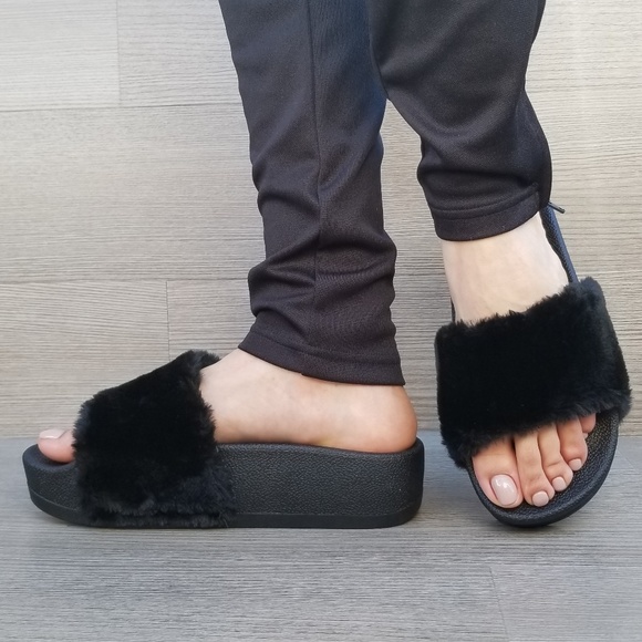 Shoes - Sexy Black Fluffy Fur Chunky Slider Sandal
